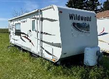 2012 Wildwood 25ft camper
