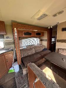 2012 Wildwood 25ft camper - Photo 3