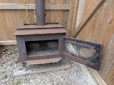 Cast Iron Wood Burning Fireplace Stove For Sale - Photo 3