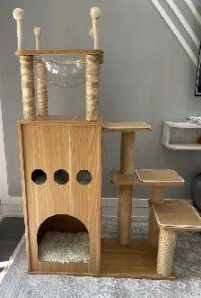 Cat Tower - Photo 2