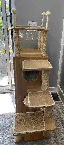 Cat Tower - Photo 7