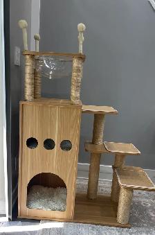 Cat Tower - Photo 8
