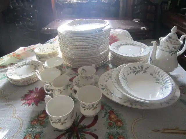 Royal Albert BRIGADOON fine bone china set for 8