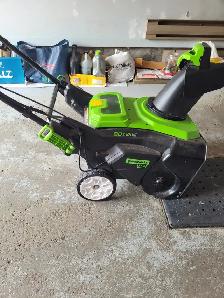 Battery 80Volts Snow Blower - Photo 3