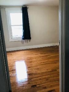 WALK TO EITHER MONCTON HOSPITAL- BRIGHT 1 BEDROOM APARTMENT - Photo 5