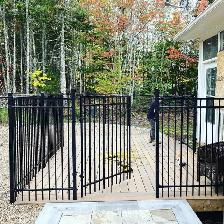 Chain link fence - Photo 4