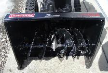 MTD BRIGGS & STRATTON 24 INCH SNOWBLOWER - Photo 4