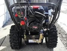 MTD BRIGGS & STRATTON 24 INCH SNOWBLOWER - Photo 6