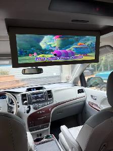 2013 Toyota Sienna Limited Edition — Fully Loaded - Photo 9