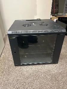 Rack Basics Mountable Server Rack W23.5"xL21.5"xH20"
