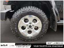 2014 Jeep Wrangler Unlimited Sahara - Photo 7