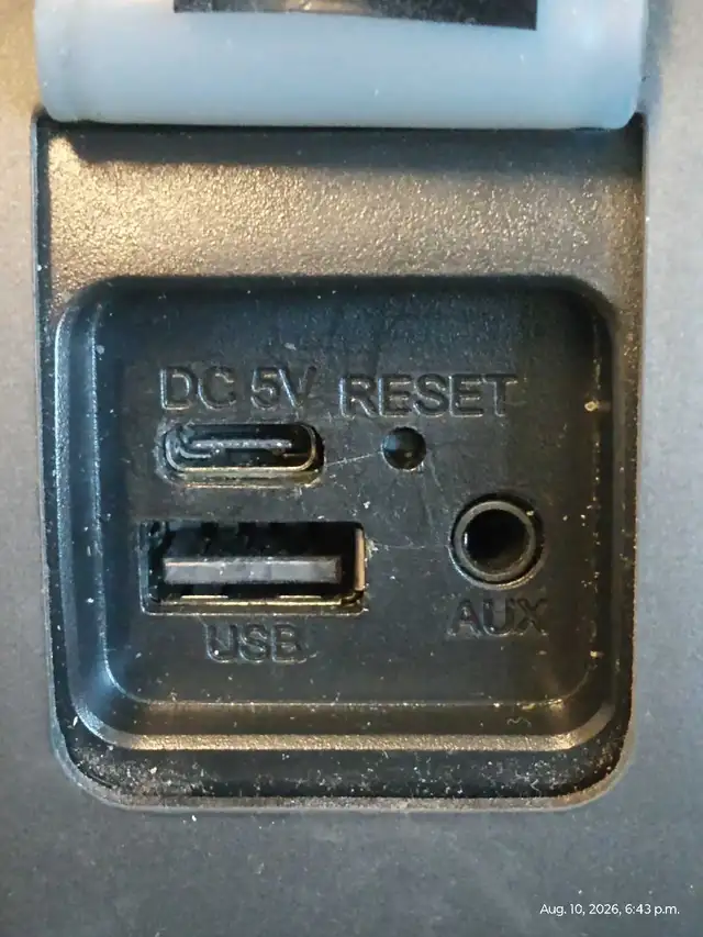 MAX WEST PORTABLE SPKR
