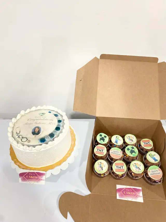Edible print cakes , Photo cakes