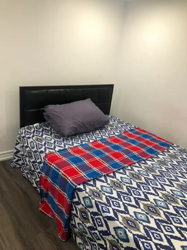 Specious and Furnished private room in Scarborough for Rent