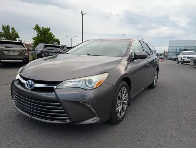 2015 Toyota Camry Hybrid