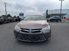 2015 Toyota Camry Hybrid - Photo 2