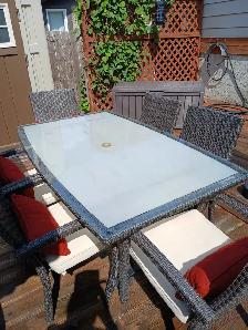 Table and 6 Chairs with Cushions and Outdoor Storage