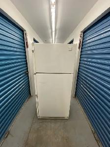 WHITE TOP FREEZER FRIDGE 30" - Photo 6
