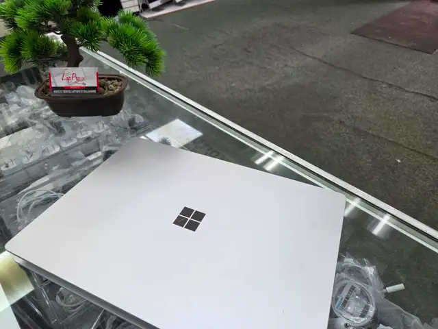 Microsoft Surface Laptop, Wind 11 et Office 2020 déjà installé