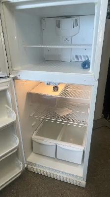 Whirpool Tall Refrigerator 30"-30 Day Warranty - Photo 3