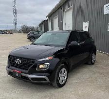 2021 Hyundai Venue Essential - Photo 3