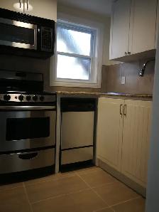 Two bedroom apartment, Centre town, $1800, Sept 1 - Photo 10