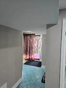 1 bedroom Legal walkout /basement apartment - Photo 6