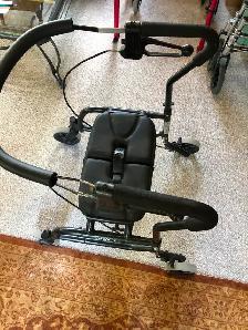 INVACARE WHEEL CHAIR, COLLAPSABLE  4 WHEEL WALKER - Photo 7