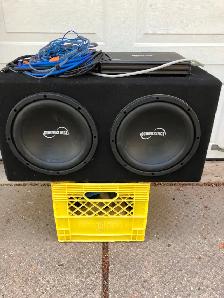 SOUND STAGE 500W AMPLIFIER AND 2x 10" SPEAKERS WITH BOX
