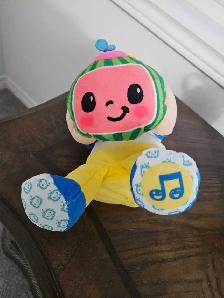 JJ Cocomelon Musical Doll - Photo 2
