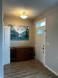 House for Rent – Spacious 4 Bedroom Home in Edmonton!