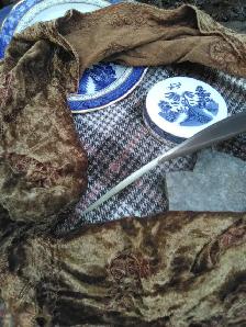LUXURY LEO ENERGY!!  EMBROIDERED VELVET SCARF BY INDIA ARTS - Photo 2