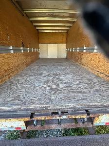 1996 E350 1 ton  cube van - Photo 4