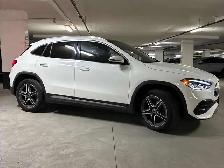 2023 Mercedes-Benz GLA One Owner l Mercedes Warranty l AWD l Pre