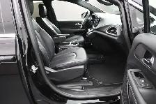 2025 Chrysler Pacifica Select - Call 902-466-9550 Leather Interi - Photo 26