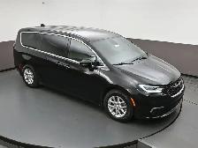 2025 Chrysler Pacifica Select - Call 902-466-9550 Leather Interi - Photo 42