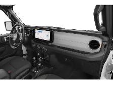 2026 Jeep Gladiator - Photo 12