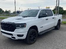 2023 Ram 1500 Laramie Crew 4x4 | 5.7L Hemi | Night Edition