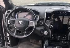 2023 Ram 1500 Laramie Crew 4x4 | 5.7L Hemi | Night Edition - Photo 3