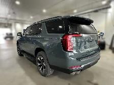 2026 GMC Yukon AT4 - Photo 3