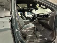 2026 GMC Yukon AT4 - Photo 12