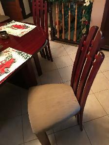 kitchen table chairs hitch - Photo 3