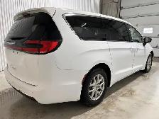 Chrysler Pacifica Touring-L TA 2024 à vendre - Photo 5