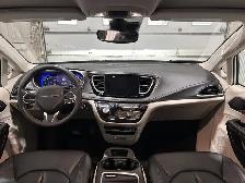 Chrysler Pacifica Touring-L TA 2024 à vendre - Photo 13