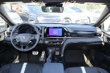 2026 Toyota Camry SE - Photo 10