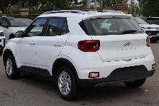 2025 Hyundai Venue PREFERRED - Photo 5