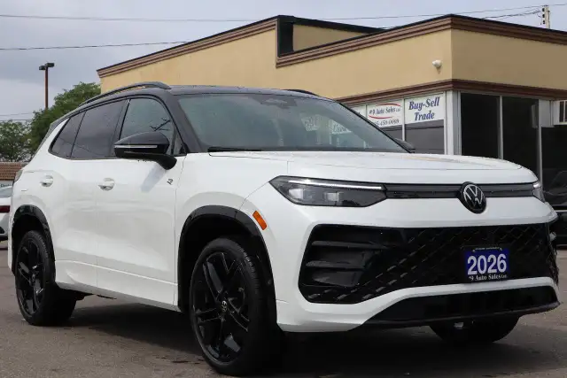 2026 Volkswagen Tiguan Comfortline R-Line Black Edition 4MOTION