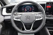 2026 Volkswagen Tiguan Comfortline R-Line Black Edition 4MOTION - Photo 13