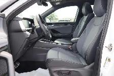 2026 Volkswagen Tiguan Comfortline R-Line Black Edition 4MOTION - Photo 14