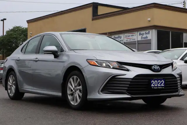 2022 Toyota Camry HYBRID LE